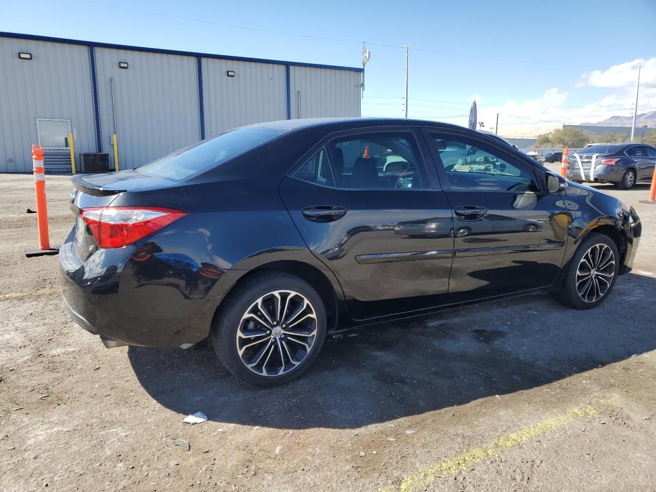 2015 Toyota Corolla VIN 5YFBURHE6FP220114 Copart auction photo, front end damage thumbnail 3