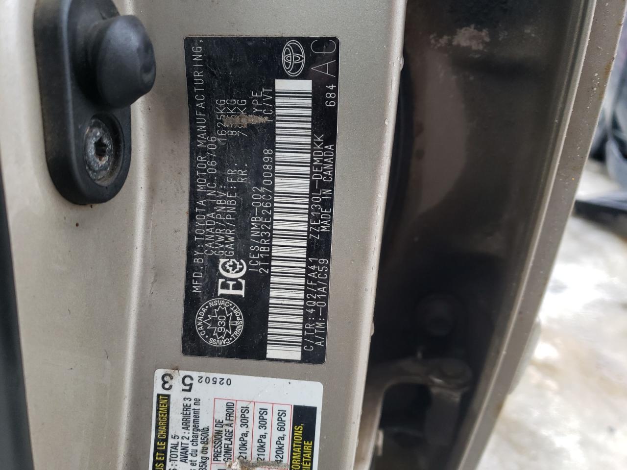 2006 Toyota Corolla VIN 2T1BR32E26C700898 Copart auction photo, front end damage thumbnail 13