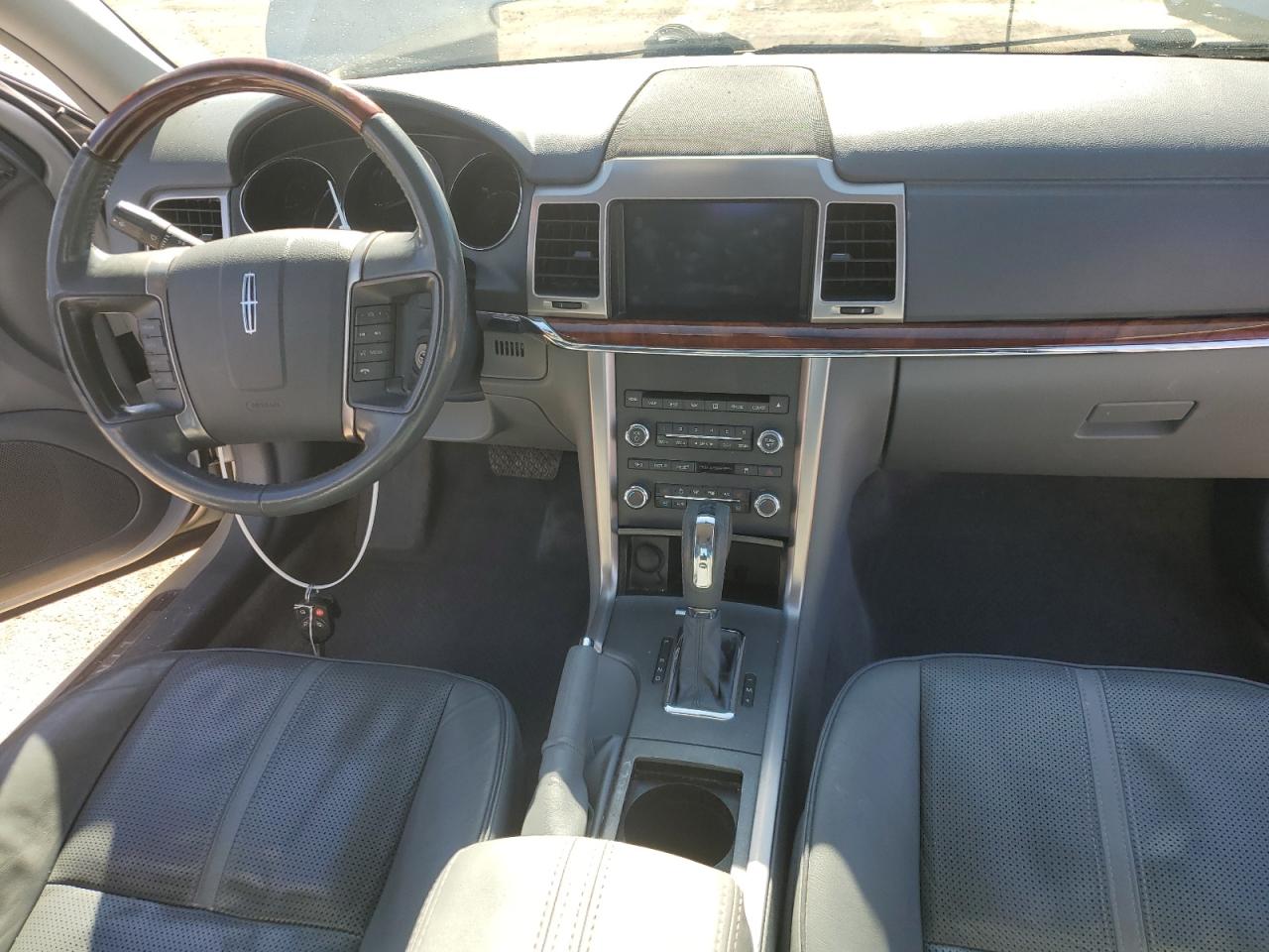 2010 Lincoln MKZ VIN 3LNHL2JC6AR601182 Copart auction photo, front end / minor dent/scratches damage thumbnail 8