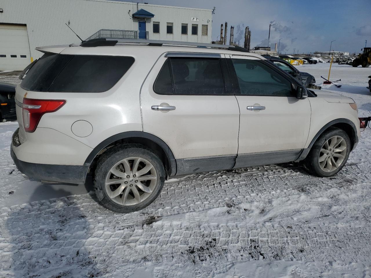 2014 Ford Explorer VIN 1FM5K8D85EGB59833 Copart auction photo, minor dent/scratches damage thumbnail 3