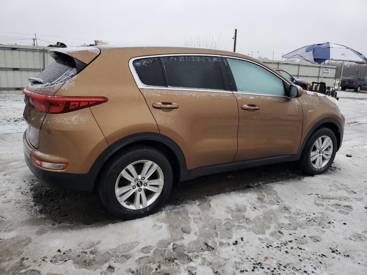 2017 KIA Sportage VIN KNDPMCAC6H7039434 Copart auction photo, water/flood damage thumbnail 3