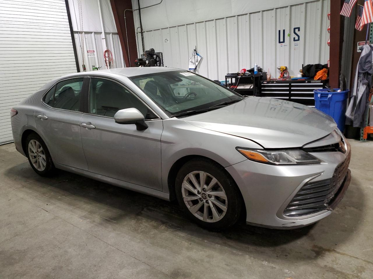 2022 Toyota Camry VIN 4T1C11AK2NU679412 Copart auction photo, front end damage thumbnail 4