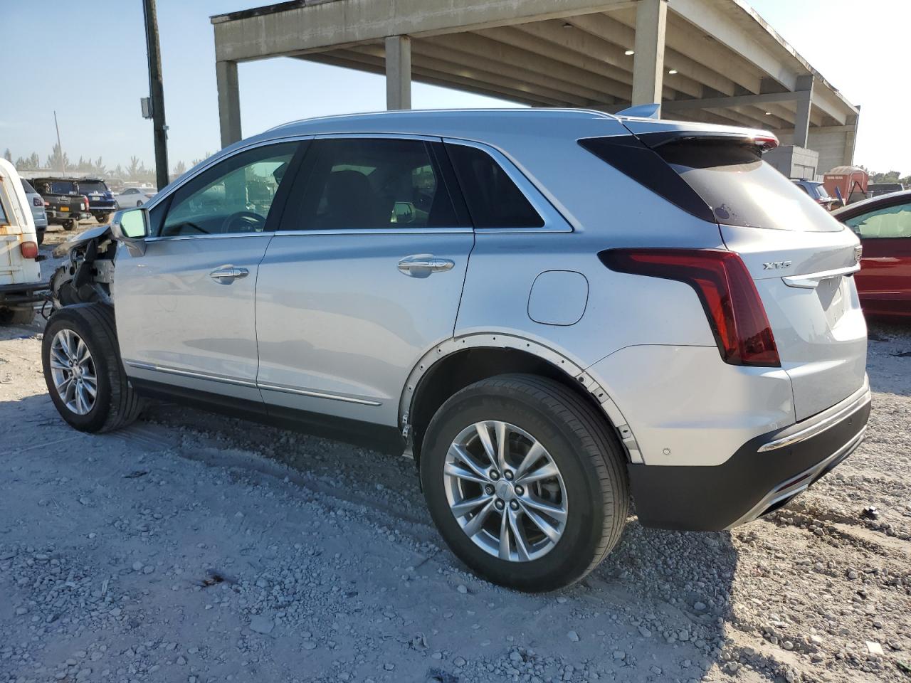 2020 Cadillac XT5 VIN 1GYKNCR42LZ193456 Copart auction photo, front end / minor dent/scratches damage thumbnail 2