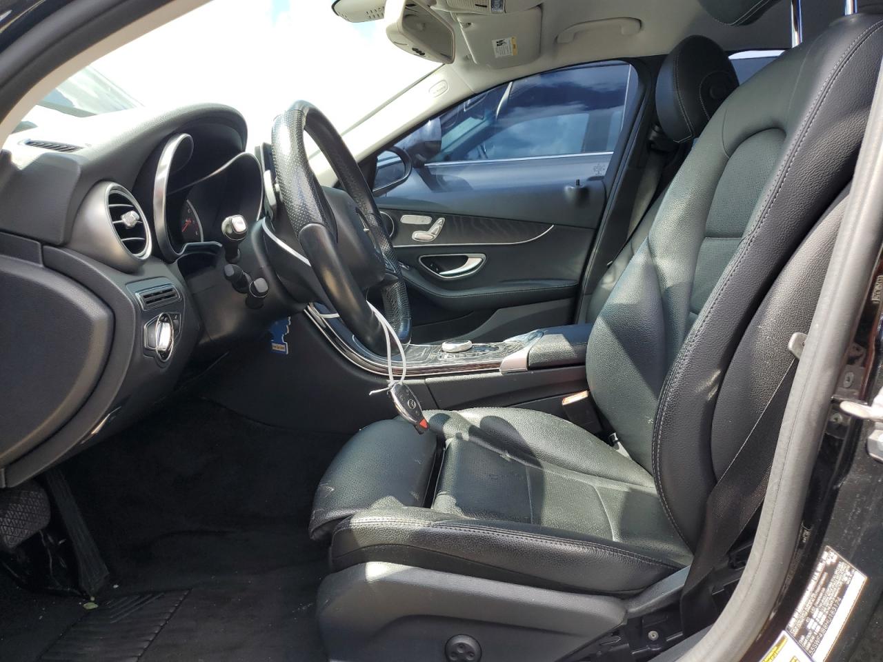 2017 Mercedes-Benz C-klasse VIN 55SWF4JB8HU183174 Copart auction photo, water/flood / minor dent/scratches damage thumbnail 7