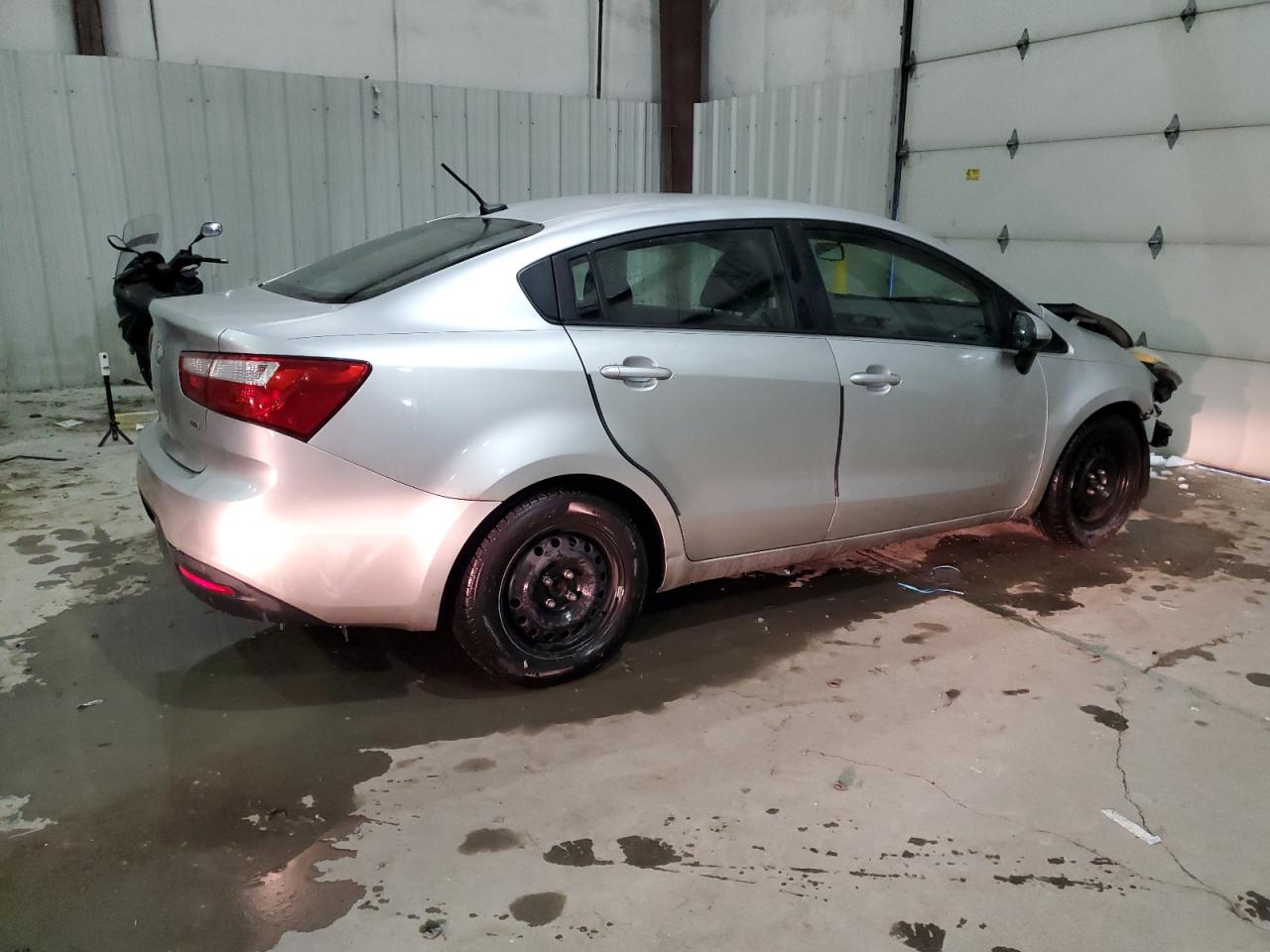 2013 KIA Rio VIN KNADM4A39D6308810 Copart auction photo, front end damage thumbnail 3