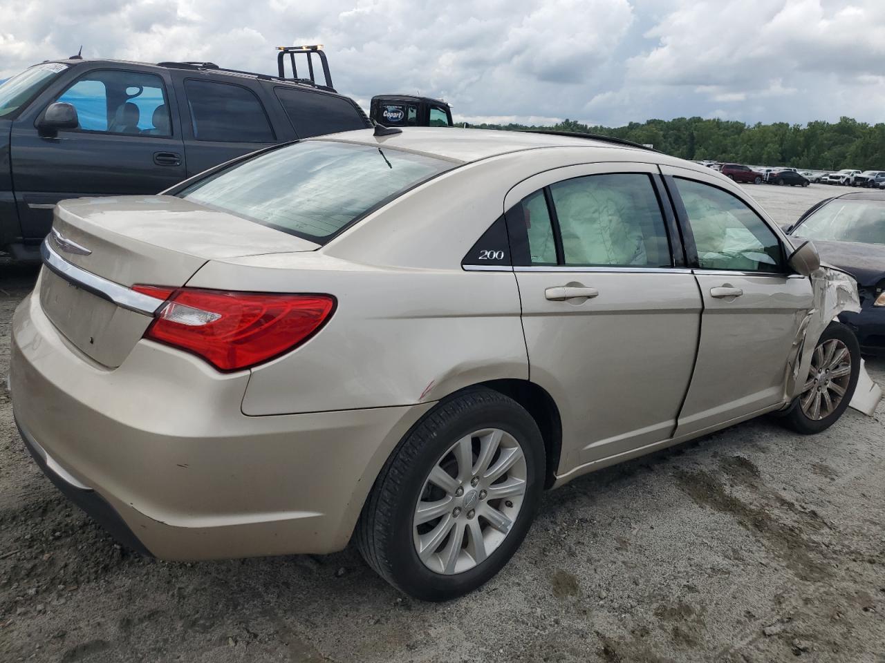 2013 Chrysler 200 VIN 1C3CCBBB3DN650064 Copart auction photo, all over / undercarriage damage thumbnail 3