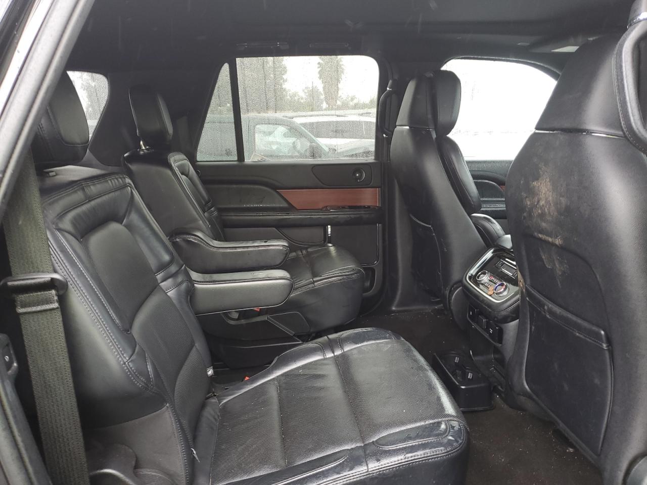 2021 Lincoln Navigator VIN 5LMJJ3KT9MEL02852 Copart auction photo, all over damage thumbnail 11