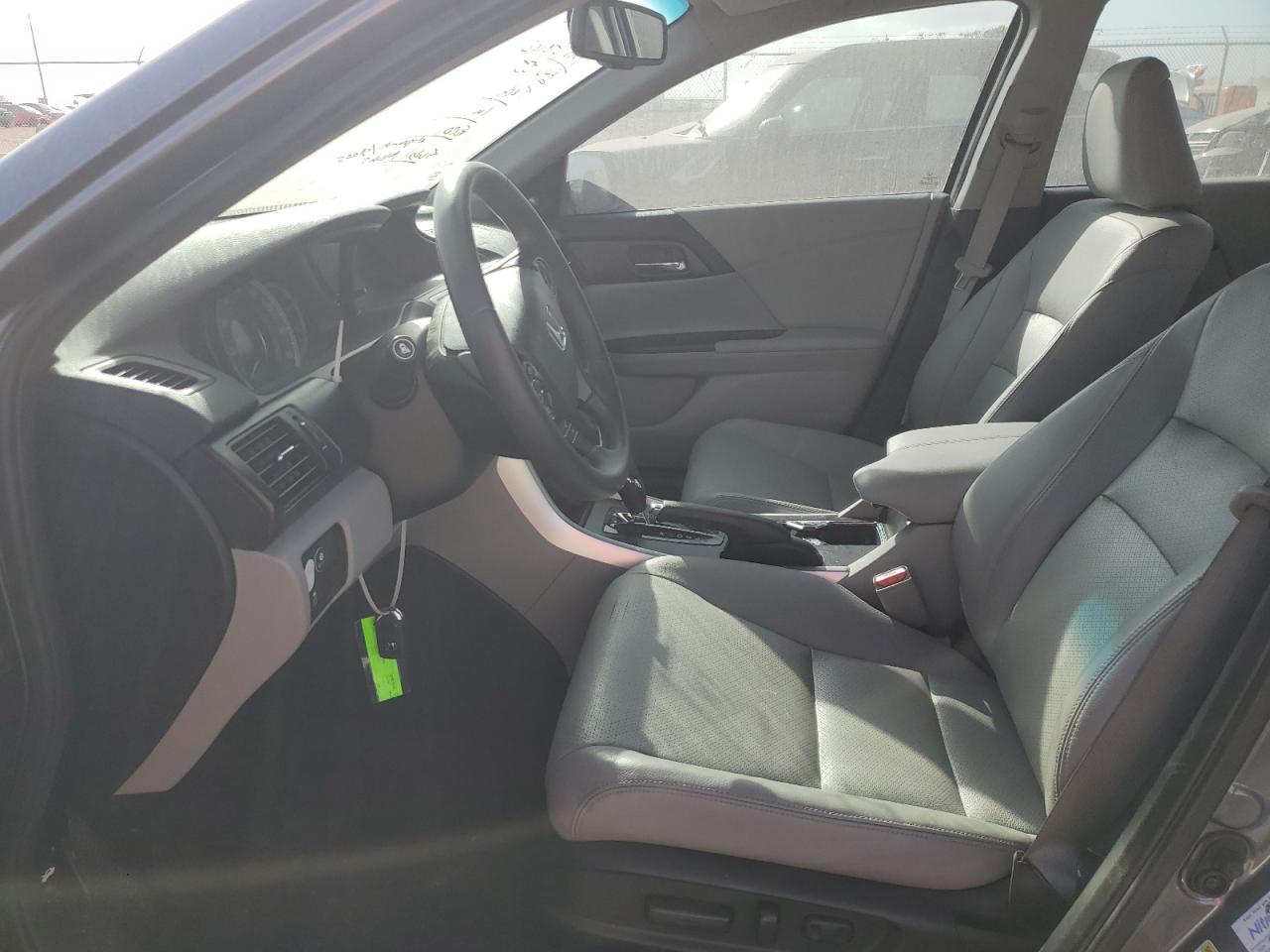 2015 Honda Accord VIN 1HGCR2F8XFA243668 Copart auction photo, rear end / minor dent/scratches damage thumbnail 7