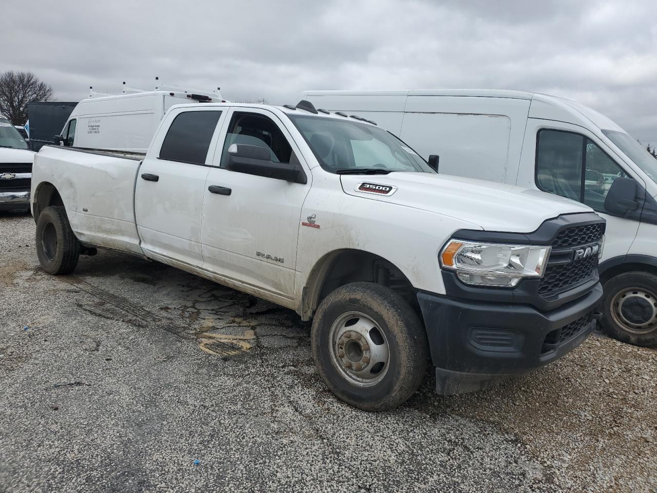 2020 RAM 3500 VIN 3C63RRGL1LG176635 Copart auction photo, minor dent/scratches damage thumbnail 4