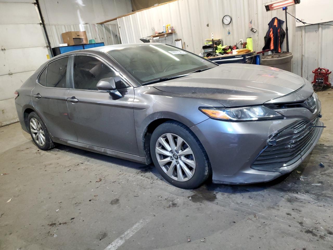 2020 Toyota Camry VIN 4T1L11AK4LU917693 Copart auction photo, side / front end damage thumbnail 4