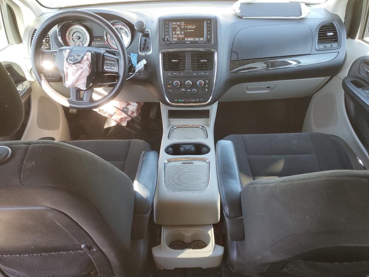 2016 Dodge Caravan VIN 2C4RDGCG3GR211044 Copart auction photo, front end / side damage thumbnail 8
