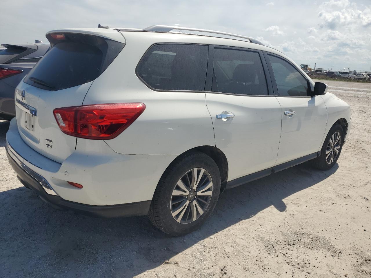 2018 Nissan Pathfinder VIN 5N1DR2MM9JC602228 Copart auction photo, water/flood damage thumbnail 3