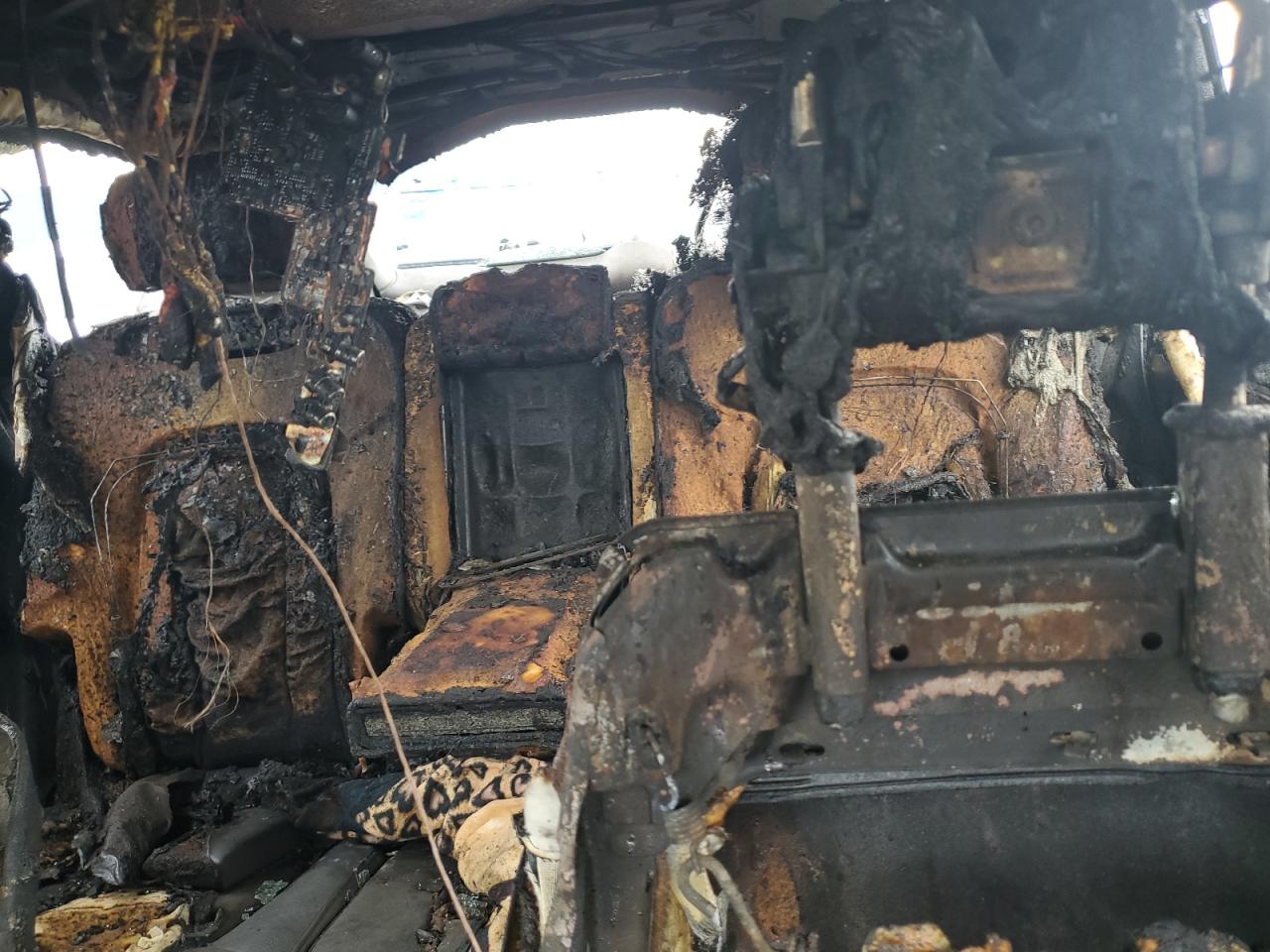 2008 Audi Q7 VIN WA1BY74L08D013912 Copart auction photo, burn / missing/altered vin damage thumbnail 10
