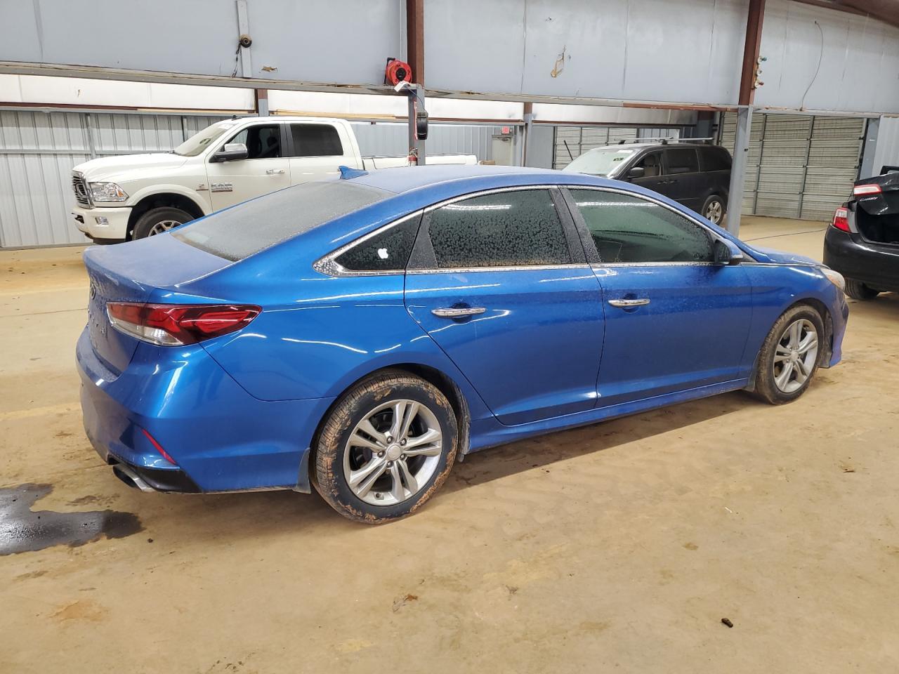 2018 Hyundai Sonata VIN 5NPE34AF4JH612682 Copart auction photo, front end damage thumbnail 3