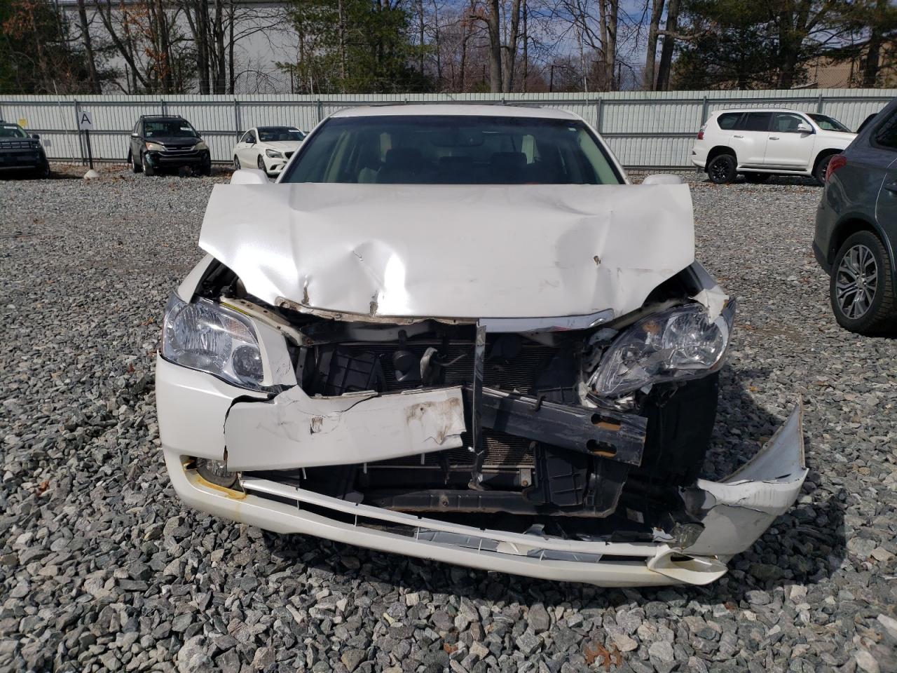 2007 Toyota Avalon VIN 4T1BK36B27U178424 Copart auction photo, front end / minor dent/scratches damage thumbnail 5