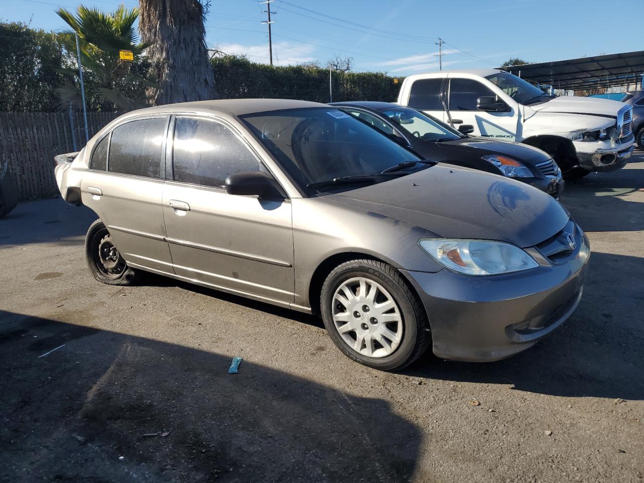 2004 Honda Civic VIN 2HGES16524H595946 Copart auction photo, all over damage thumbnail 4