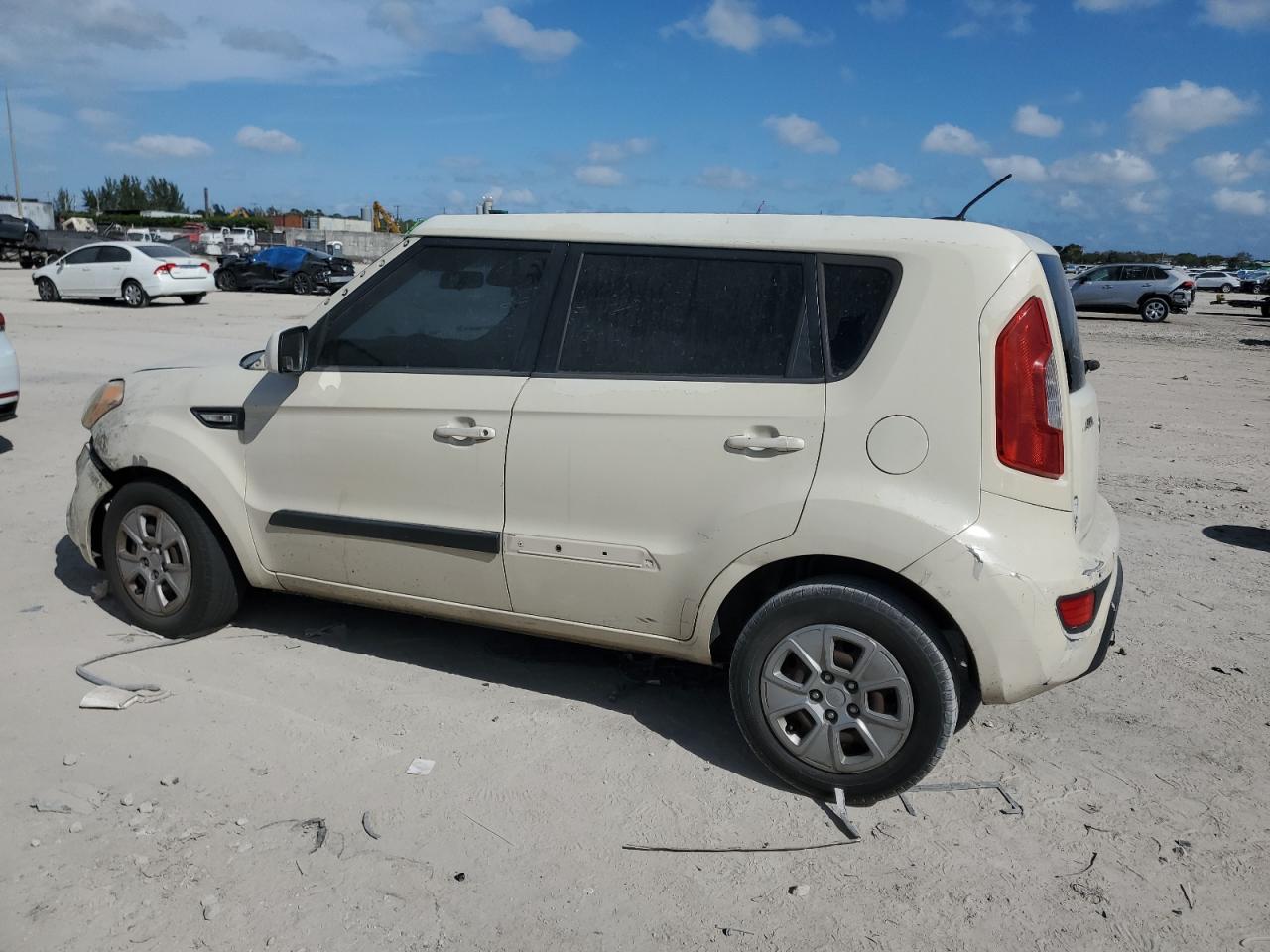 2012 KIA Soul VIN KNDJT2A59C7406937 Copart auction photo, front end / vandalism damage thumbnail 2
