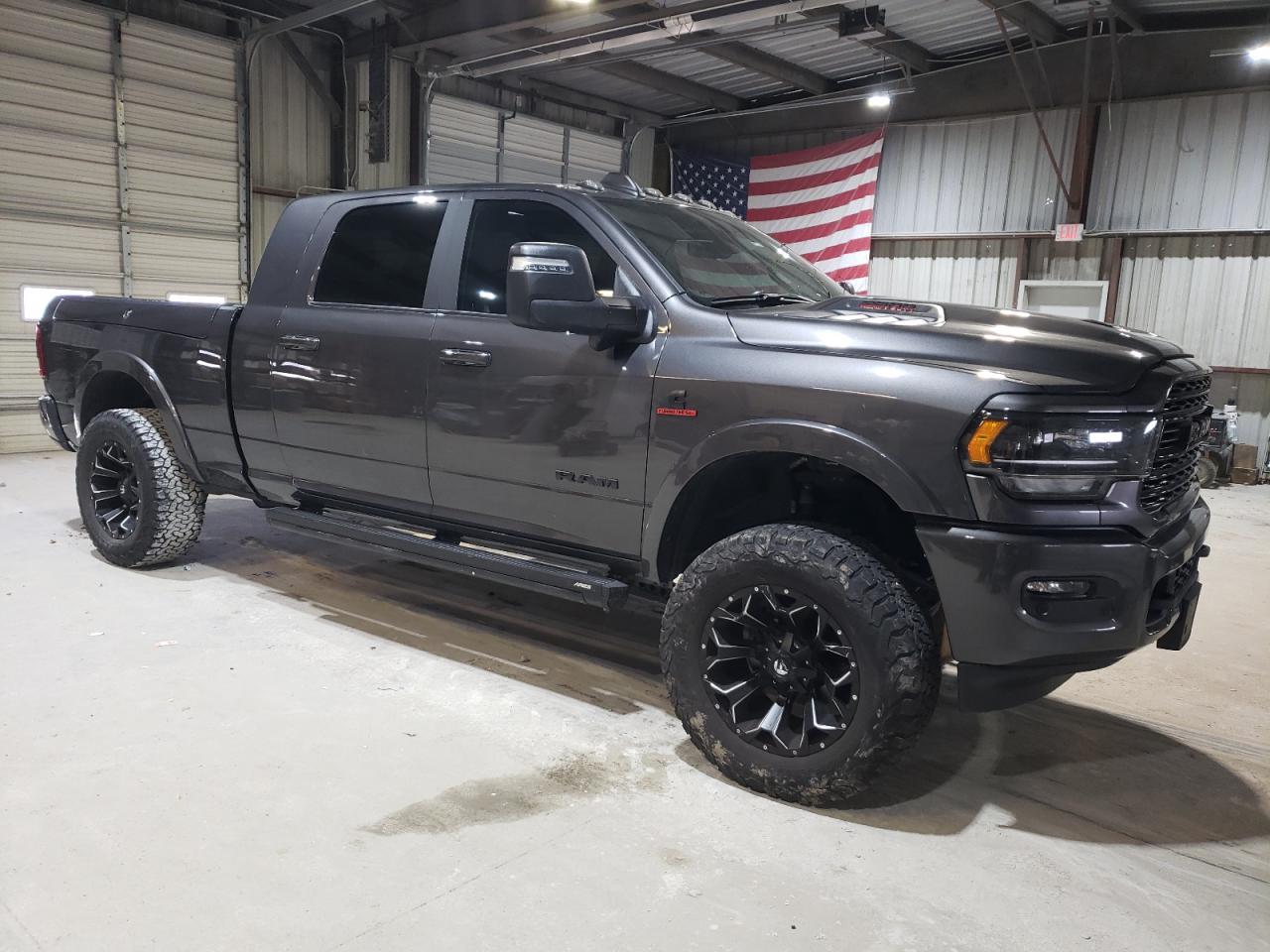 2017 RAM 1500 VIN 1C6RR7PT0HS673819 Copart auction photo, front end / minor dent/scratches damage thumbnail 4