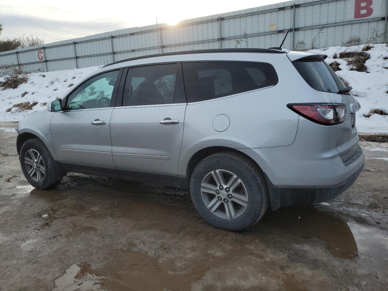 2017 Chevrolet Traverse VIN 1GNKRGKDXHJ221934 Copart auction photo, front end / side damage thumbnail 2