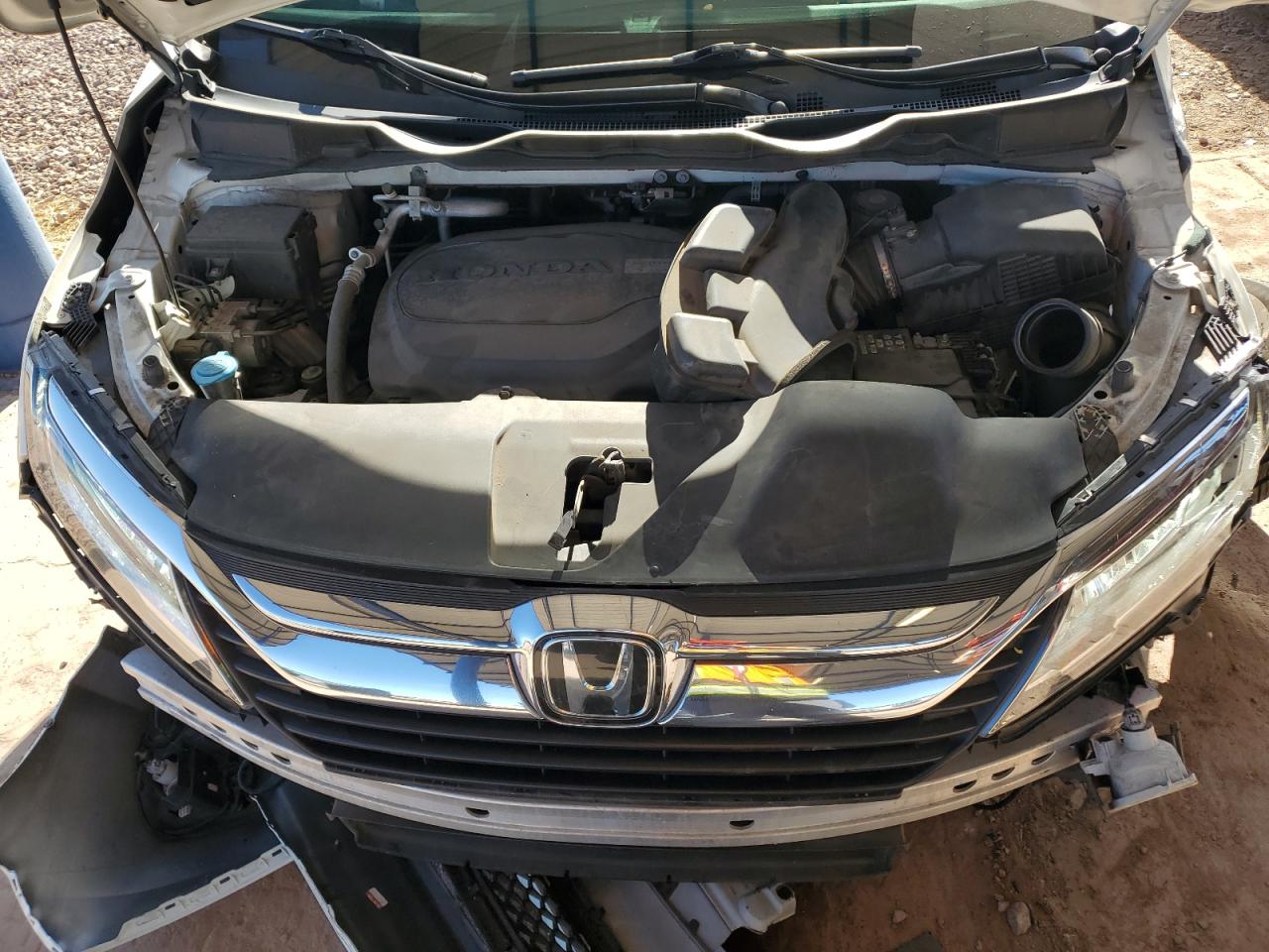 2018 Honda Odyssey VIN 5FNRL6H93JB041620 Copart auction photo, all over damage thumbnail 13