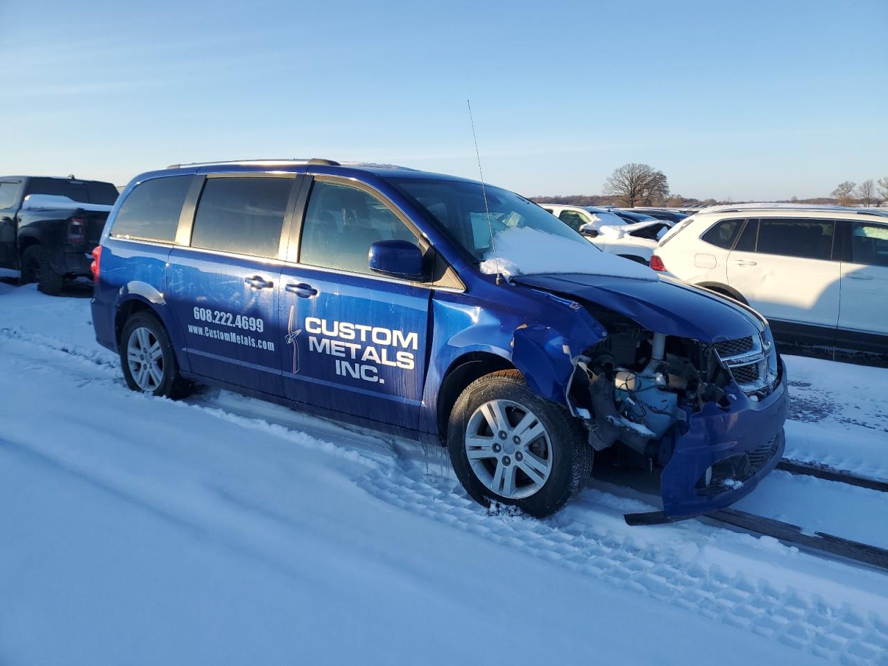 2019 Dodge Caravan VIN 2C4RDGDG0KR633831 Copart auction photo, front end damage thumbnail 4