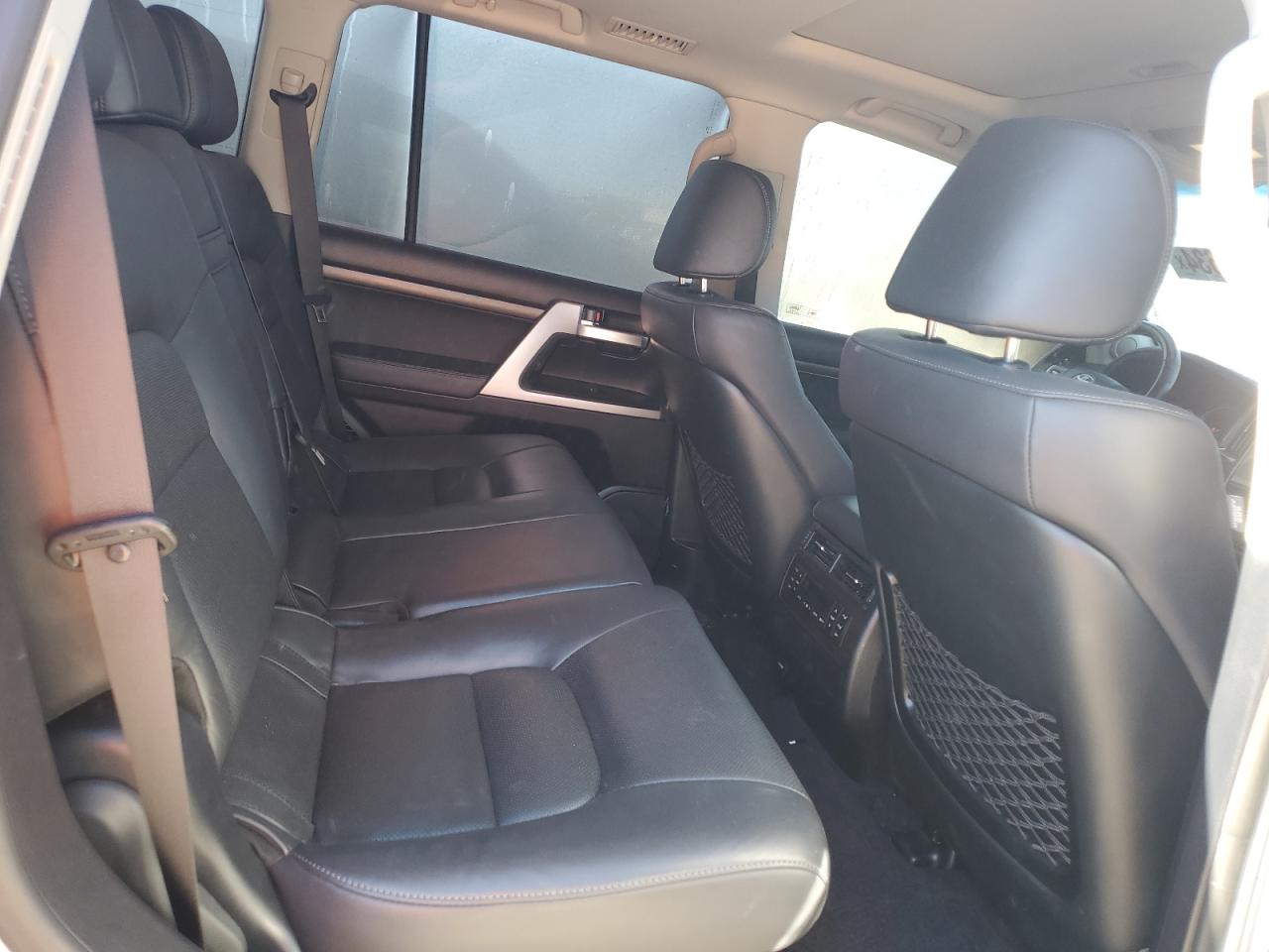 2018 Toyota Land Cruiser VIN JTMCY7AJXJ4067379 Copart auction photo, burn damage thumbnail 11