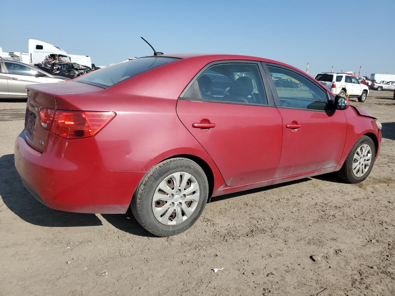 2013 KIA Forte VIN KNAFU4A23D5719528 Copart auction photo, front end / minor dent/scratches damage thumbnail 3