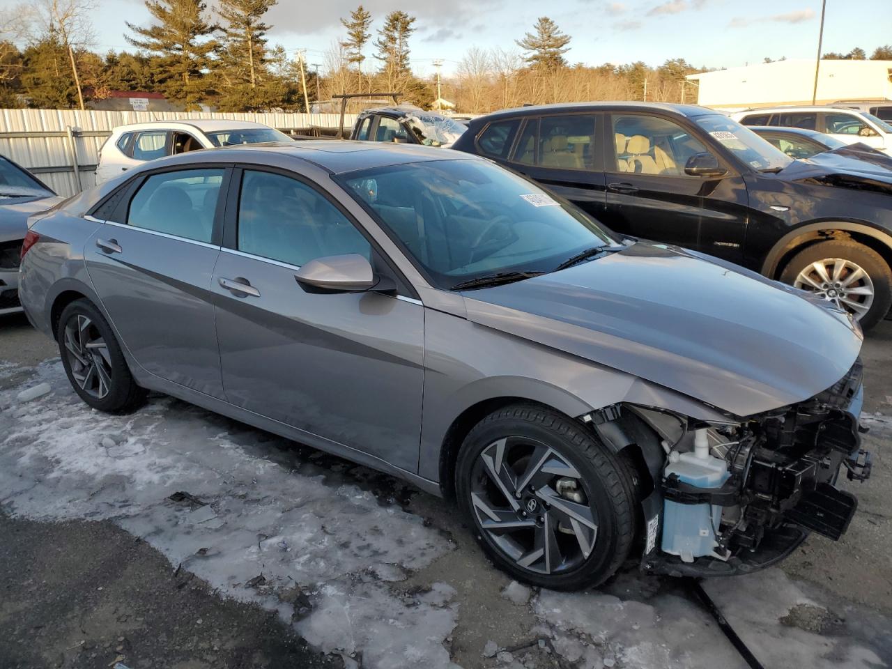 2024 Hyundai Elantra VIN KMHLS4DG6RU716098 Copart auction photo, front end / side damage thumbnail 4