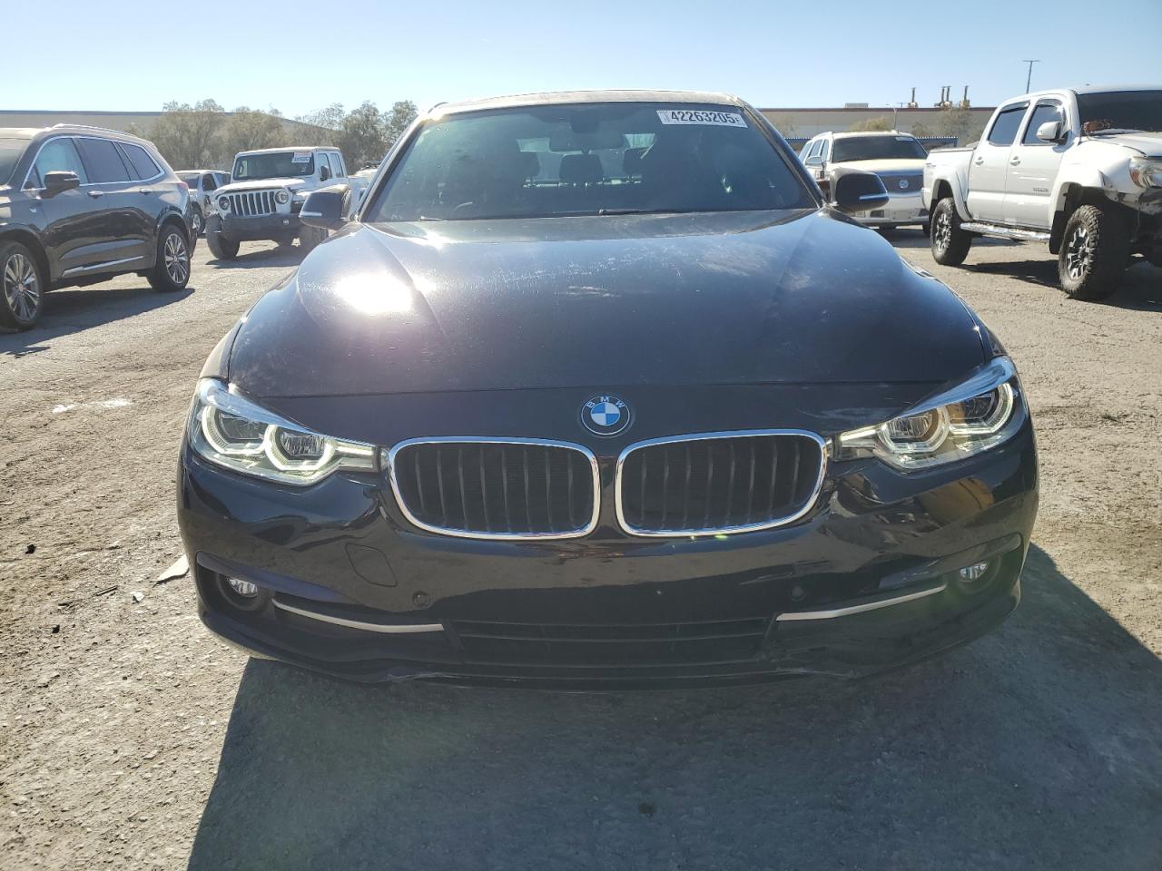 2018 BMW 3er VIN WBA8B9G56JNU57321 Copart auction photo, front end damage thumbnail 5