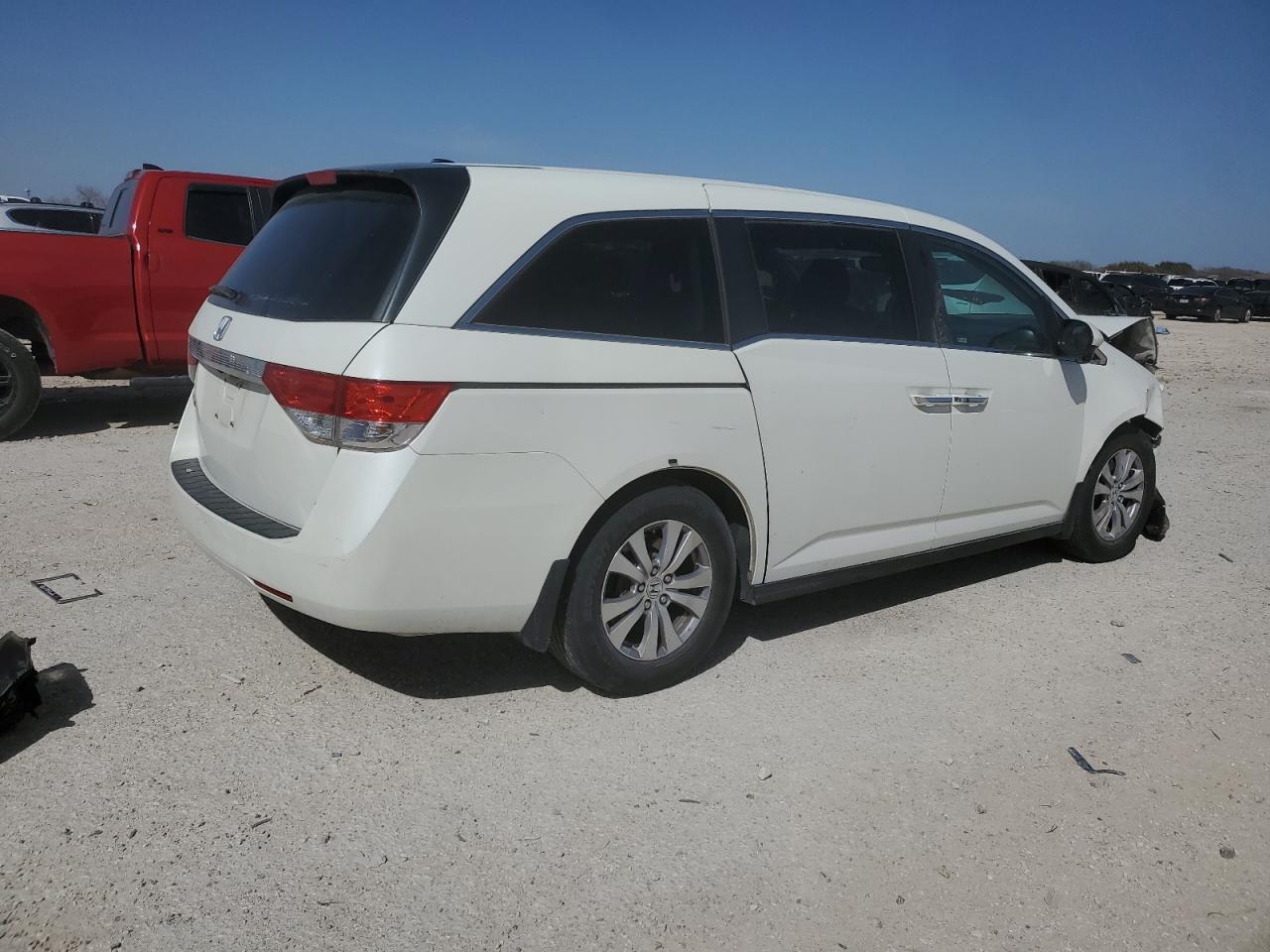 2015 Honda Odyssey VIN 5FNRL5H60FB072251 Copart auction photo, front end damage thumbnail 3