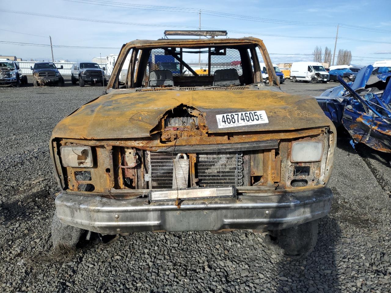 1986 Ford F250 VIN 1FTHX261XGKB48732 Copart auction photo, burn damage thumbnail 5