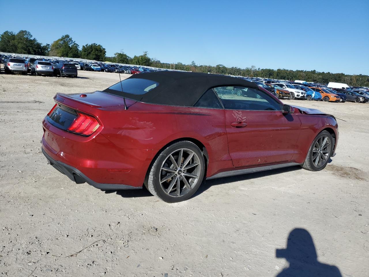 2019 Ford Mustang VIN 1FATP8UH9K5172448 Copart auction photo, front end damage thumbnail 3