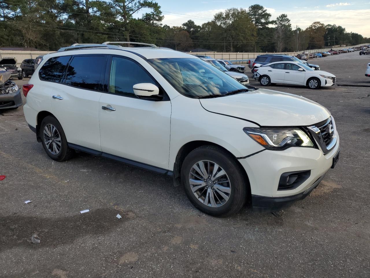 2018 Nissan Pathfinder VIN 5N1DR2MN1JC626063 Copart auction photo, side / front end damage thumbnail 4