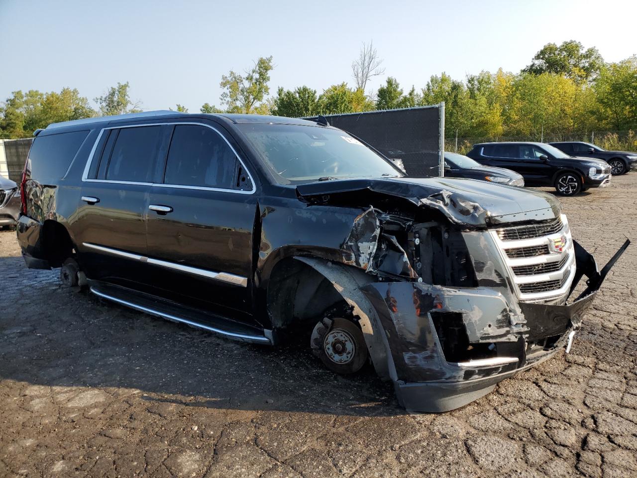 2016 Cadillac Escalade VIN 1GYS4HKJ9GR442888 Copart auction photo, front end / rear end damage thumbnail 4