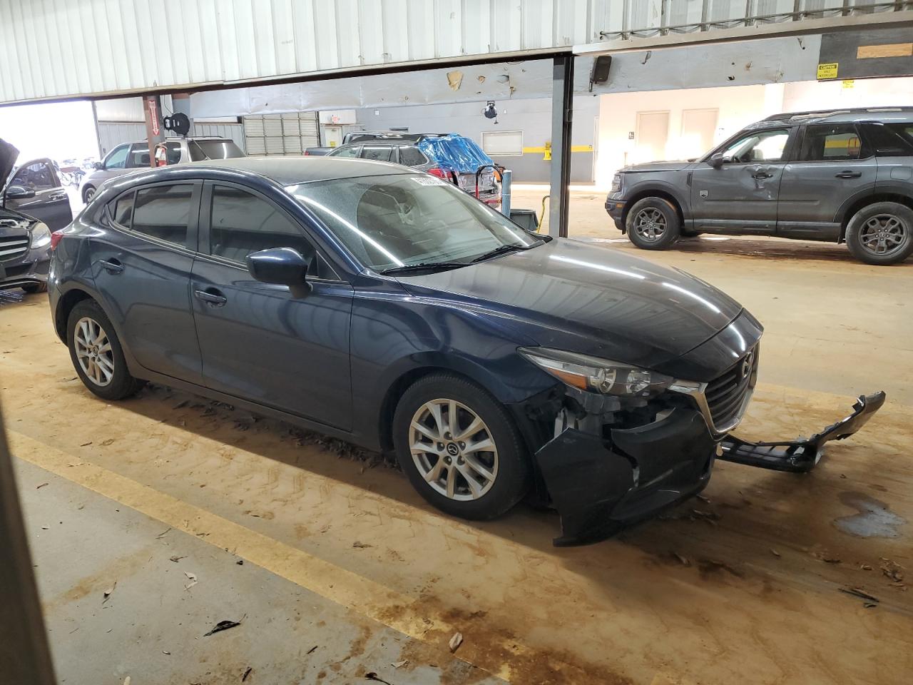 2017 Mazda 3 VIN JM1BN1K73H1102022 Copart auction photo, front end damage thumbnail 4