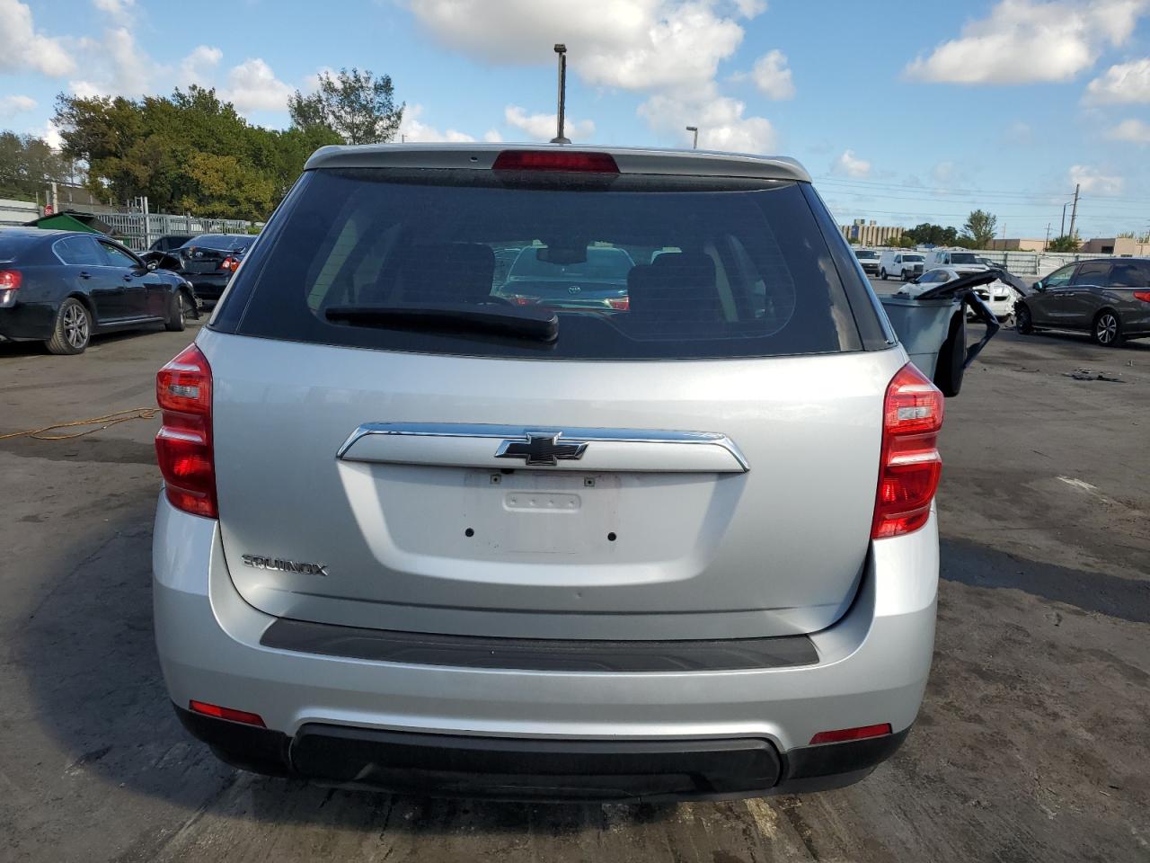 2017 Chevrolet Equinox VIN 2GNALBEK8H1593258 Copart auction photo, front end damage thumbnail 6