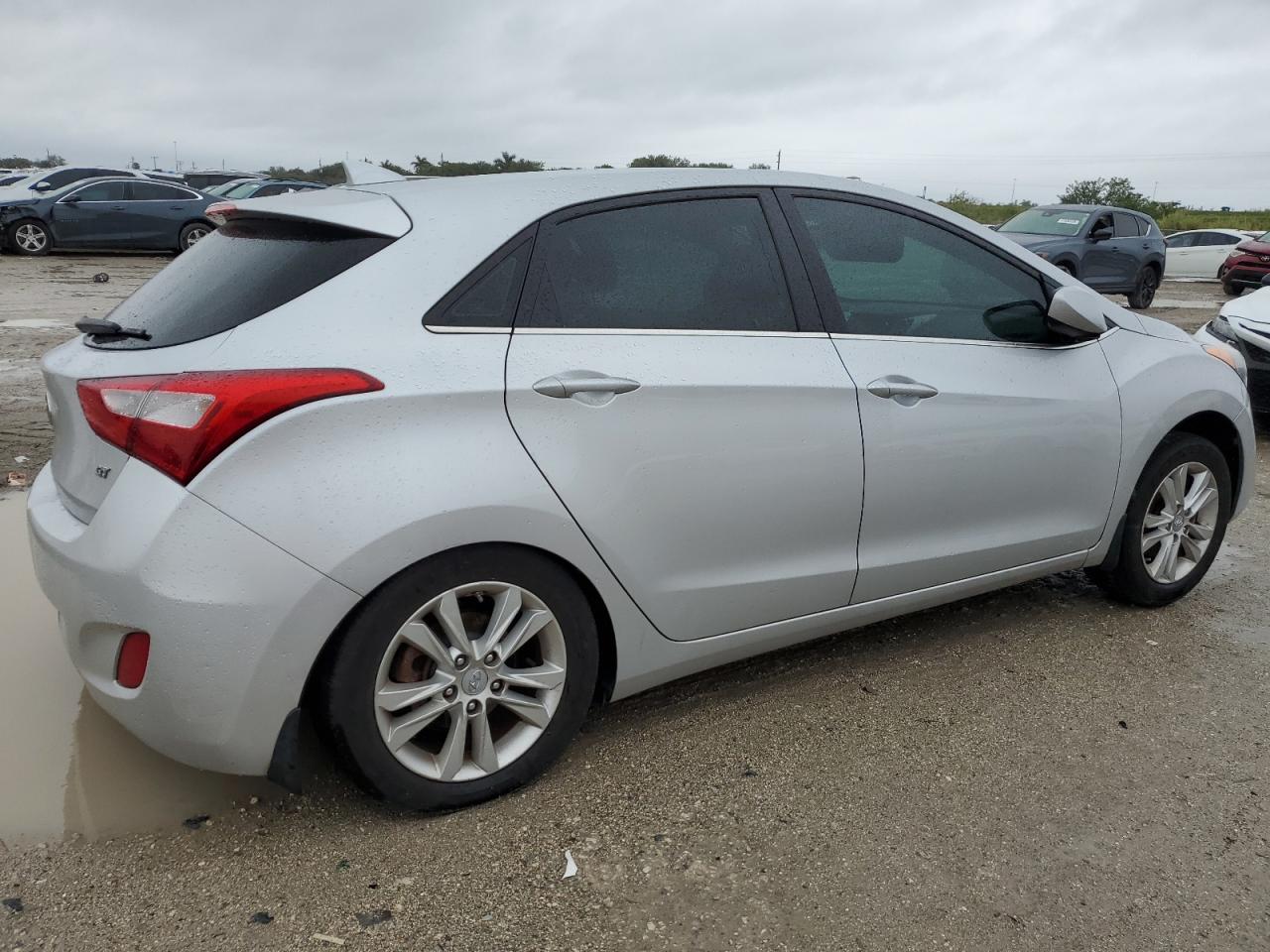 2013 Hyundai Elantra VIN KMHD35LE1DU088645 Copart auction photo, undercarriage / rear end damage thumbnail 3