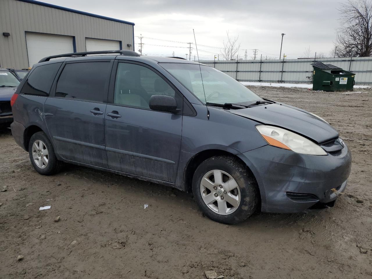 2008 Toyota Sienna VIN 5TDZK23C28S185714 Copart auction photo, front end damage thumbnail 4