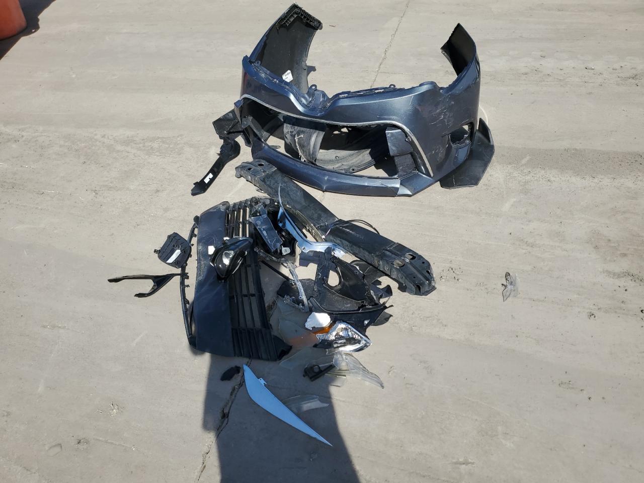 2015 Toyota Corolla VIN 5YFBURHEXFP303626 Copart auction photo, front end damage thumbnail 14