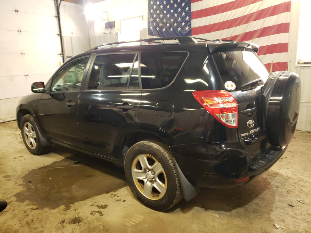 2009 Toyota RAV 4 VIN JTMBF33V29D010258 Copart auction photo, biohazard/chemical / all over damage thumbnail 2