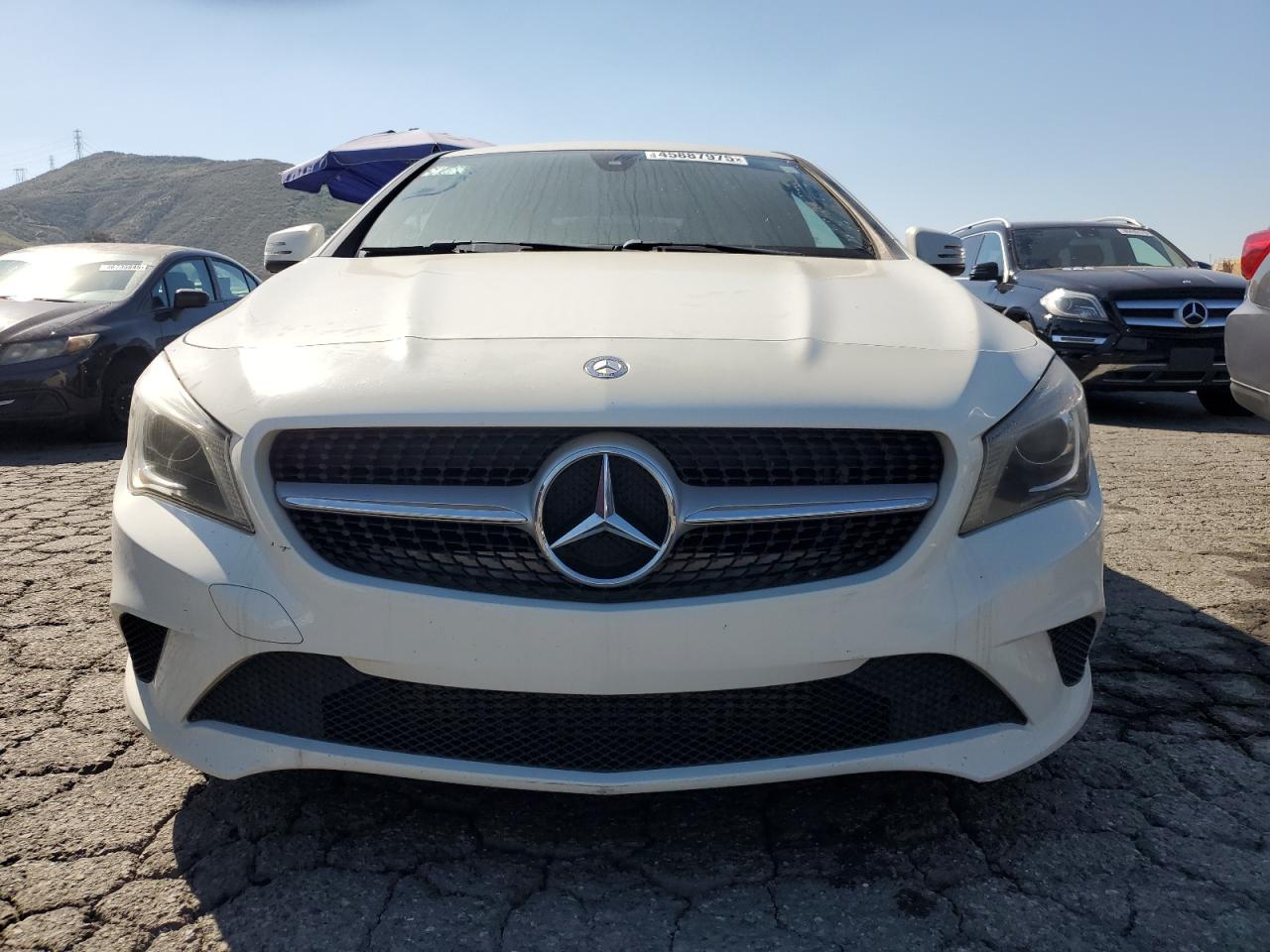 2015 Mercedes-Benz CLA-klasse VIN WDDSJ4EBXFN177678 Copart auction photo, normal wear / minor dent/scratches damage thumbnail 5