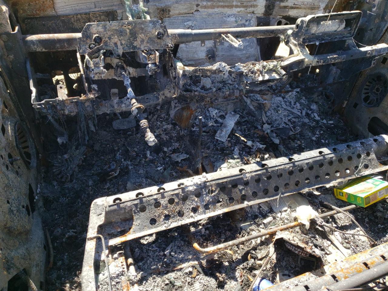 2003 Ford F250 VIN 1FTNX21P53EB53182 Copart auction photo, burn / side damage thumbnail 8