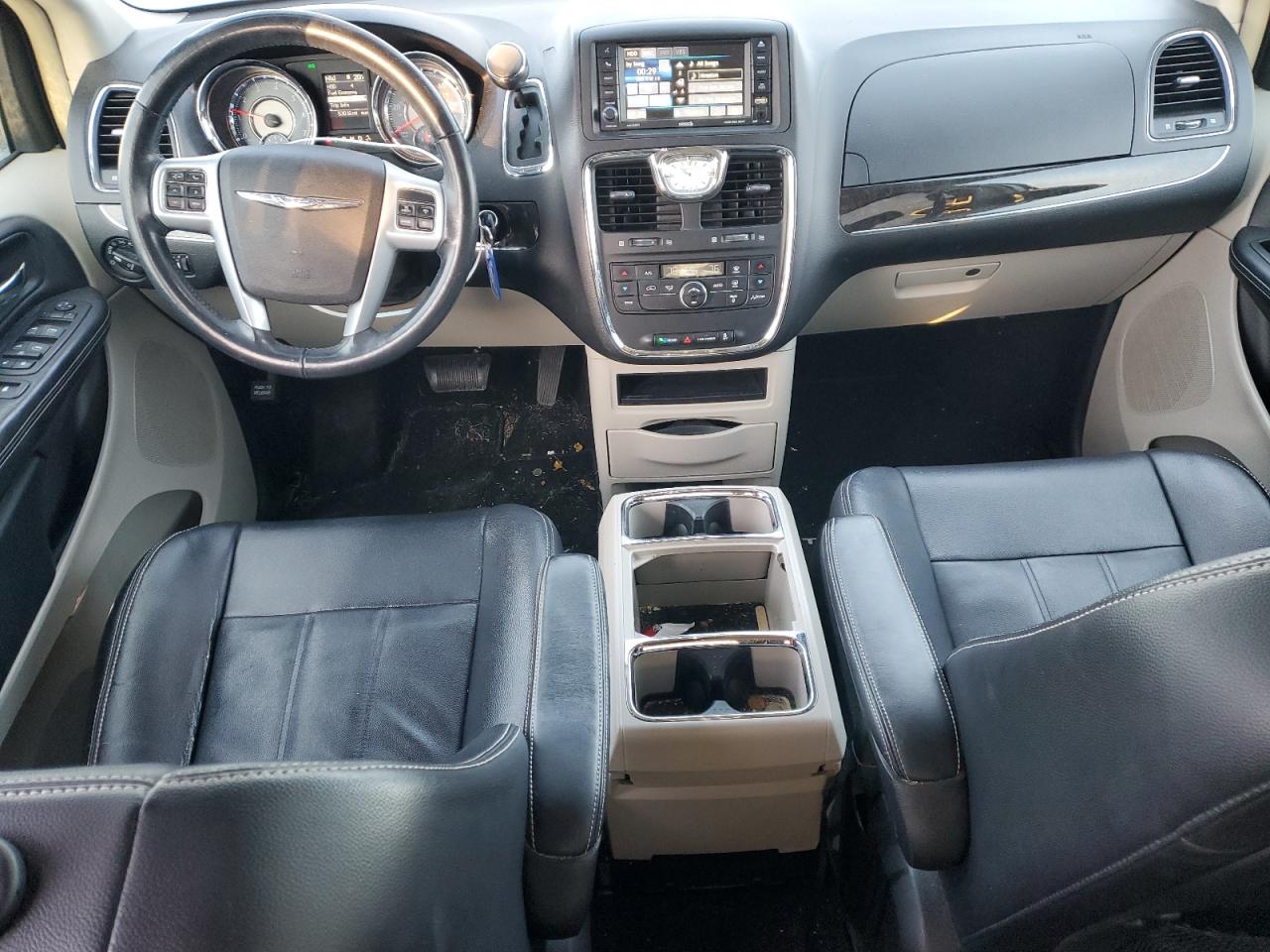 2014 Chrysler Town & Country VIN 2C4RC1BG8ER112279 Copart auction photo, front end damage thumbnail 8