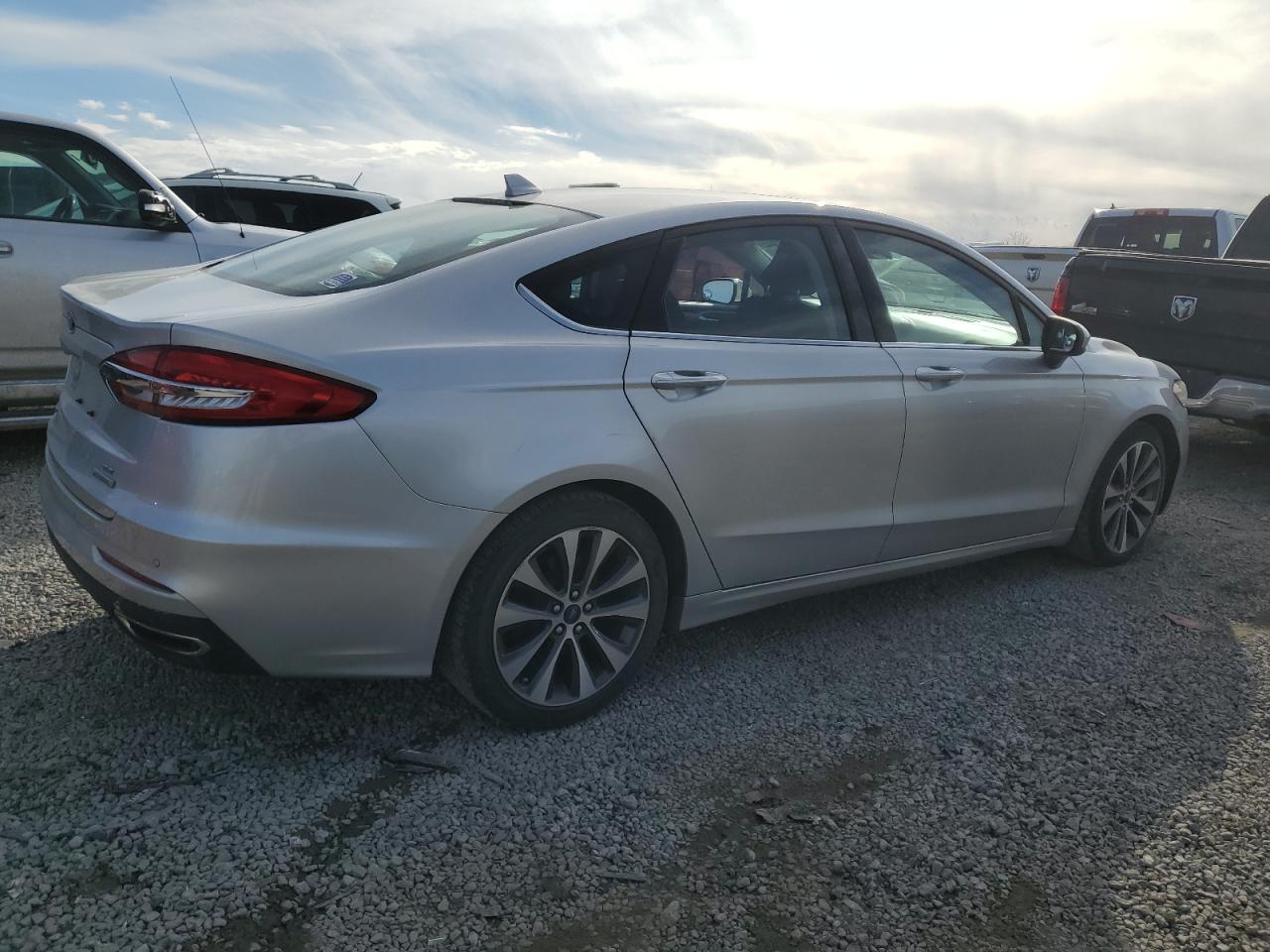 2019 Ford Fusion VIN 3FA6P0T99KR237983 Copart auction photo, water/flood / front end damage thumbnail 3