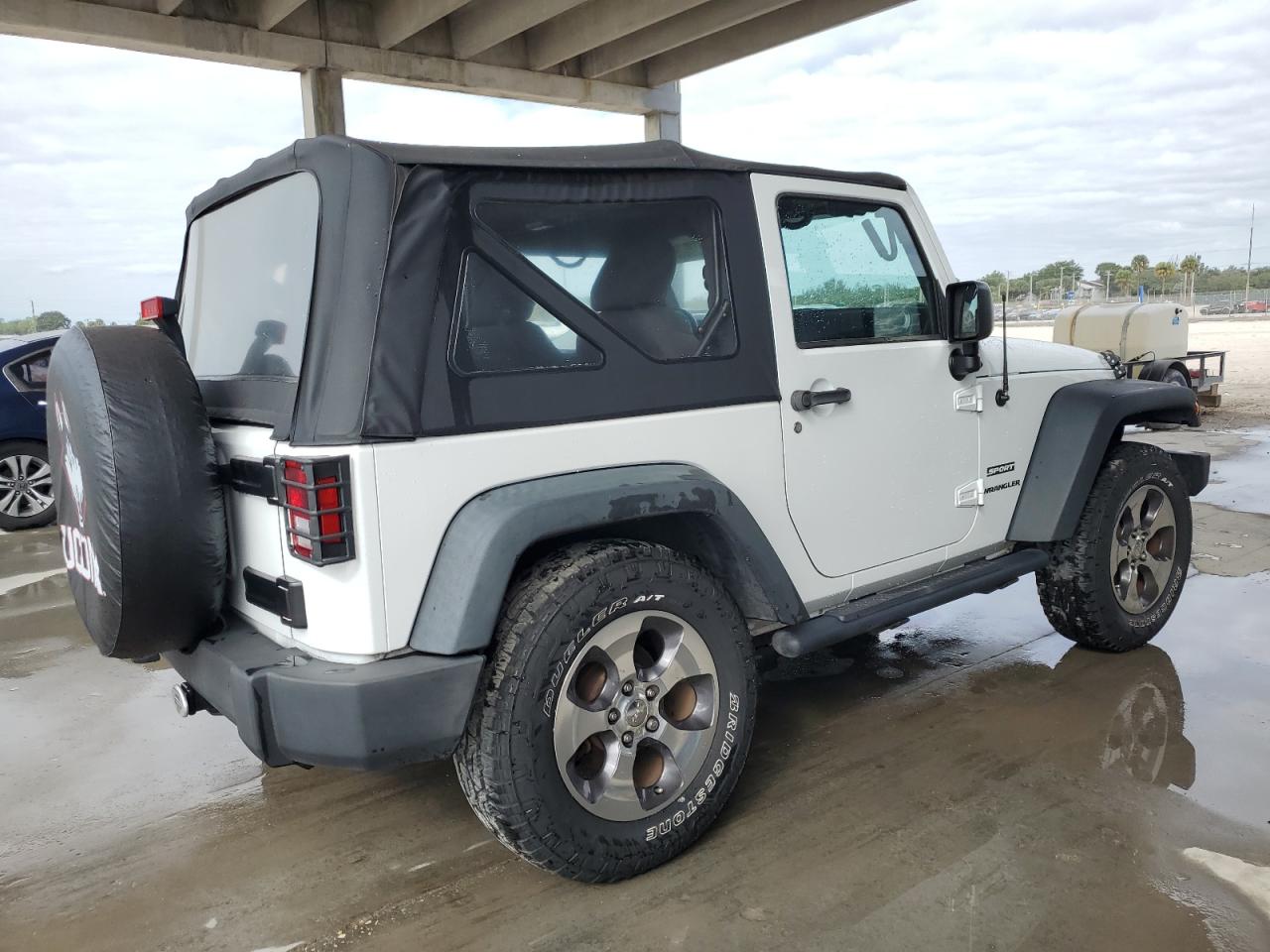 2015 Jeep Wrangler VIN 1C4AJWAG6FL726467 Copart auction photo, side / minor dent/scratches damage thumbnail 3
