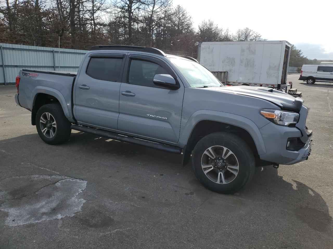 2019 Toyota Tacoma VIN 3TMCZ5ANXKM236729 Copart auction photo, front end / minor dent/scratches damage thumbnail 4