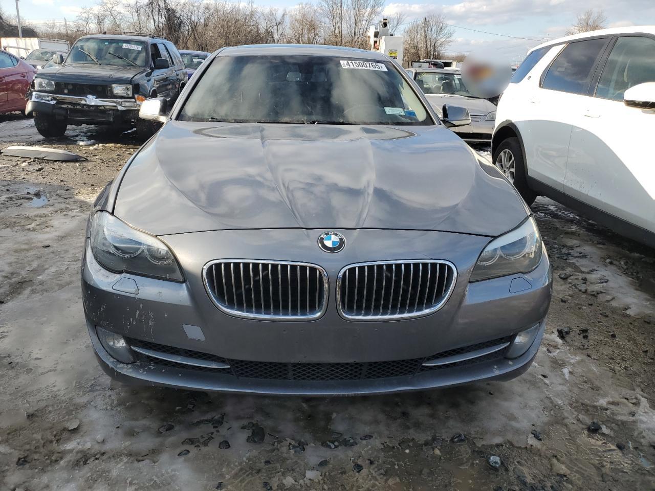 2013 BMW 5er VIN WBAXH5C51DD107159 Copart auction photo, burn - engine / minor dent/scratches damage thumbnail 5
