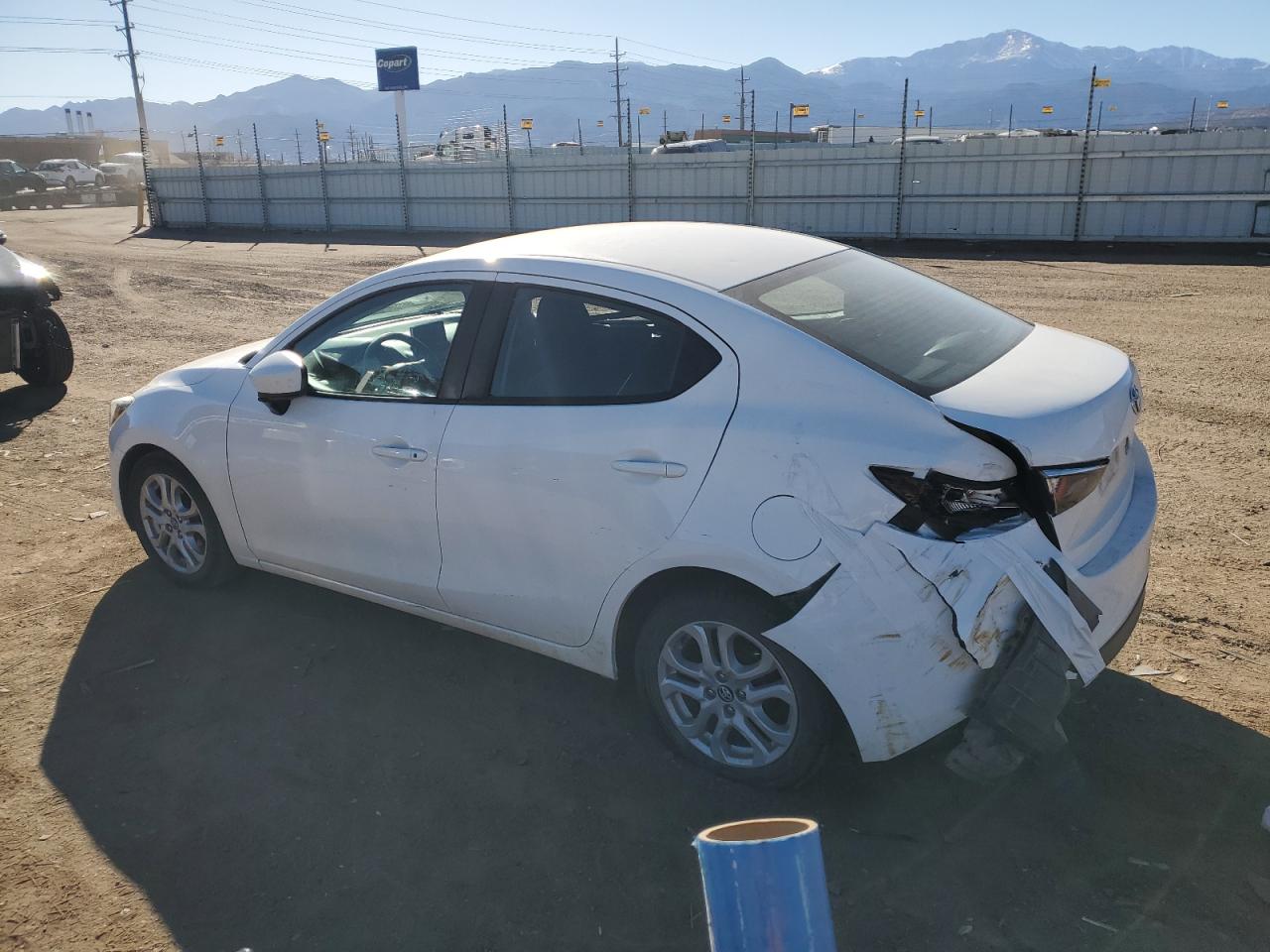 2017 Toyota Yaris VIN 3MYDLBYV6HY179698 Copart auction photo, side / rear end damage thumbnail 2