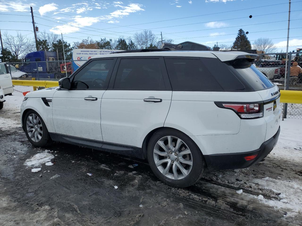 2016 Land Rover Range Rover VIN SALWR2VF2GA545445 Copart auction photo, minor dent/scratches damage thumbnail 2
