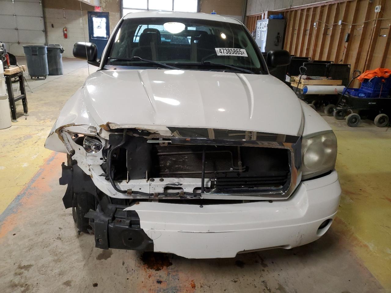 2007 Dodge Dakota VIN 1D7HE48KX7S212491 Copart auction photo, front end / minor dent/scratches damage thumbnail 5